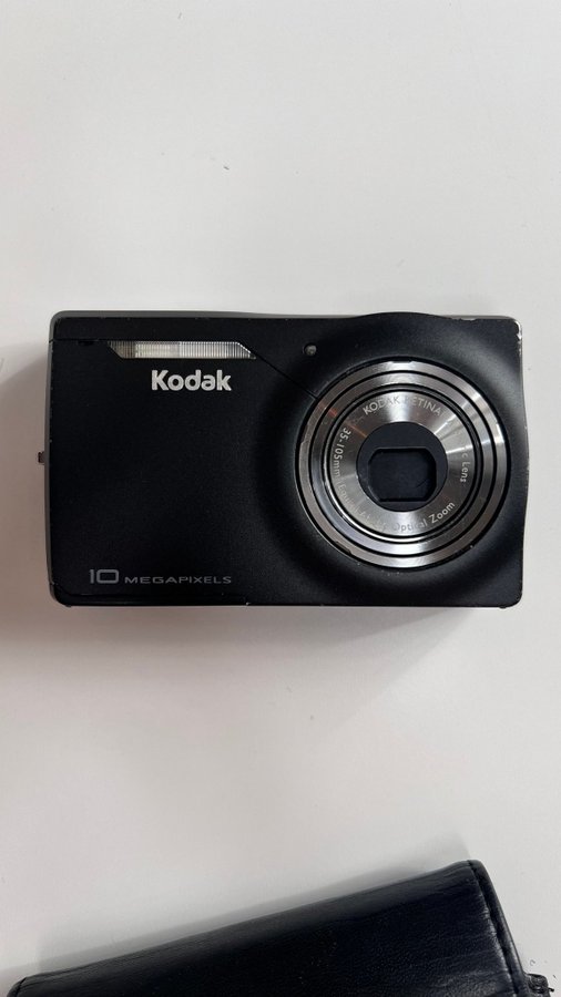 Kodak Digital Camera - 10 MEGAPIXEL med 3x Optical Image Stabilized Zoom
