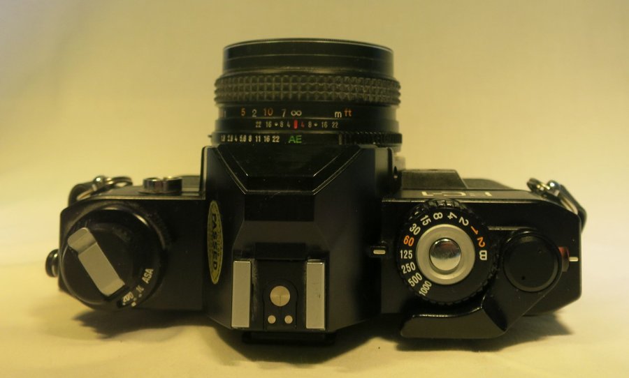 Konica FC-1 35 mm spegelreflex kamera med motor och filter