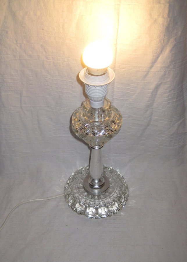 BORDSLAMPA glas kristall troligen Orrefors ***retro