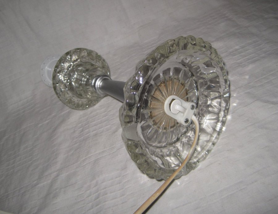 BORDSLAMPA glas kristall troligen Orrefors ***retro