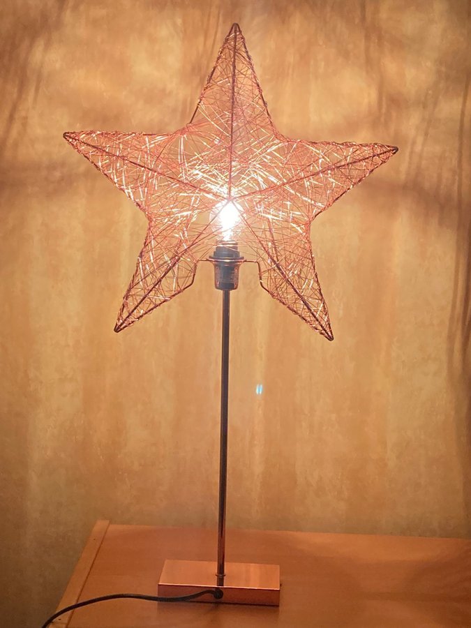 Stående julstjärna i koppar ca70cm hög från Konstsmide