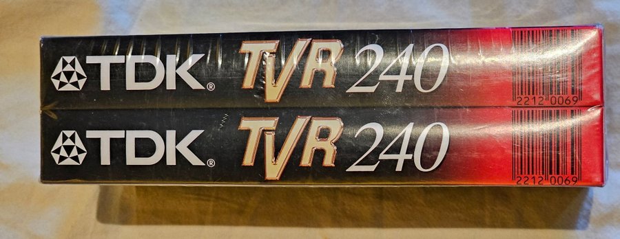 TDK VHS x 2 två VHS-kassetter TVR 240 HELT NYA! Videoband video band