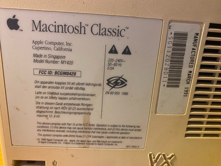 Macintosh Classic antikt samlarobjekt i fint skick 