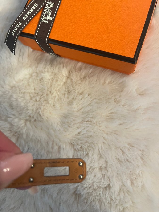 Hermes Kelly double tour armband i läder -Craie nypris 7100 kr