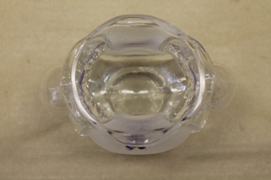 Större handgjord Vas med delvis frostat glas från SEA glasbruk Björn Ramel