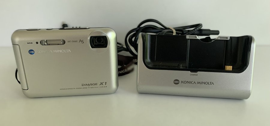 Konica Minolta Dimage X1