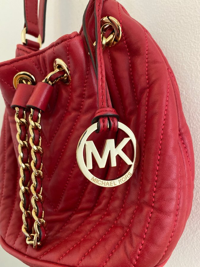 Michael Kors Frankie Quilted Crossbody väska axelremsväska