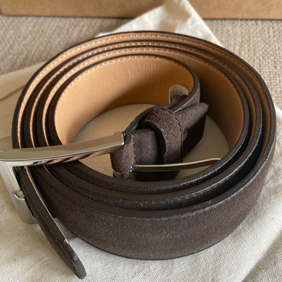 Saddler brun bälte storlek 105 CM Helt Ny