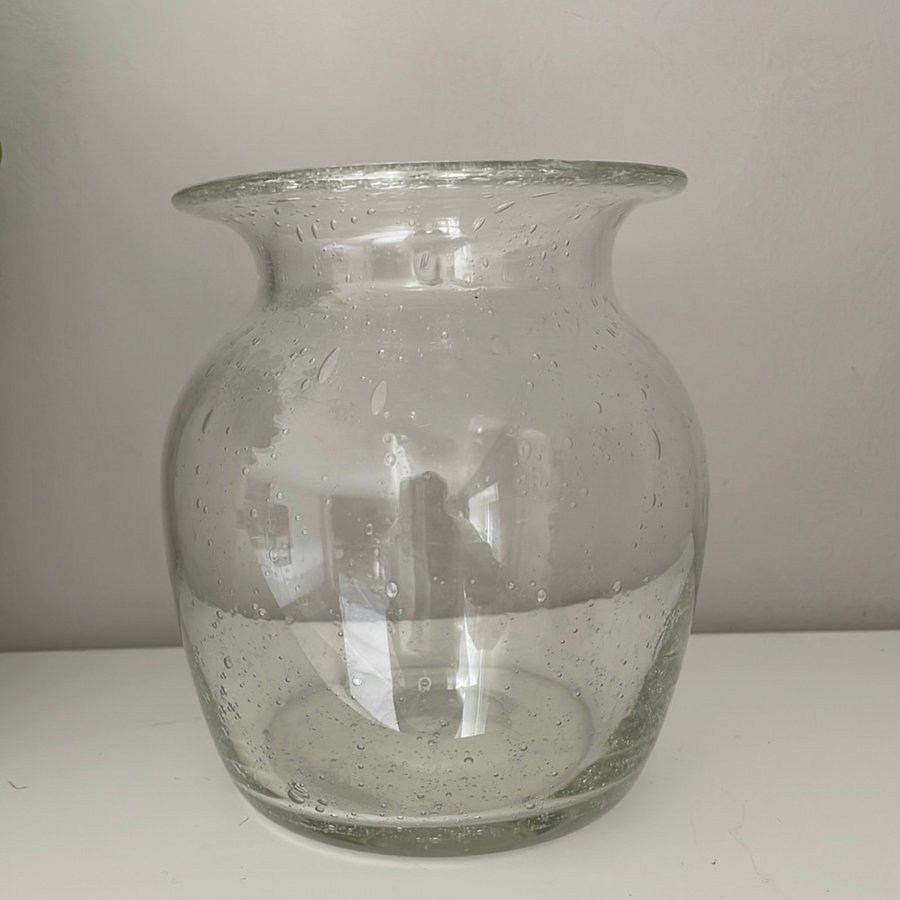 Vintage vas med midja glas med luftbubblor