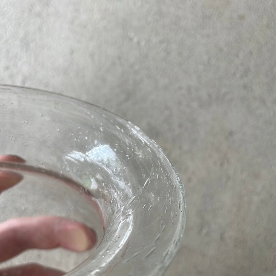 Vintage vas med midja glas med luftbubblor
