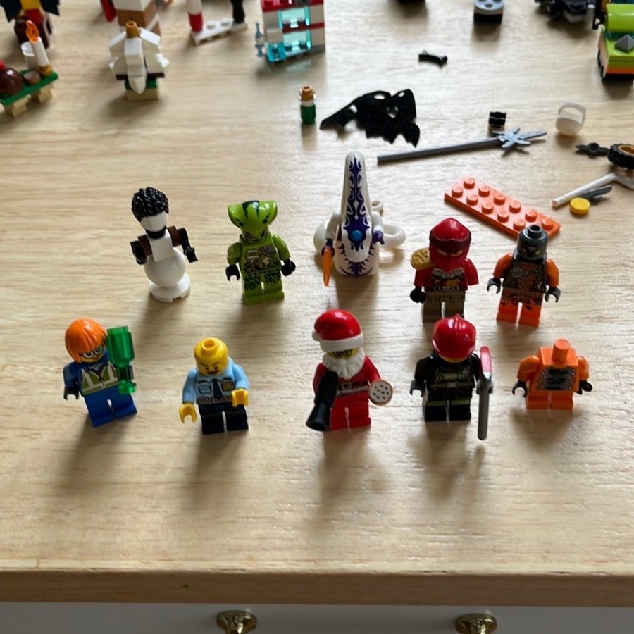 Lego Minifigurer och Byggnader små fordon Ninjago Pythor Chumsworth