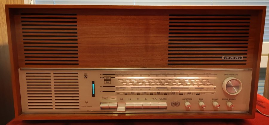 GRUNDIG type 4097 M Stereo