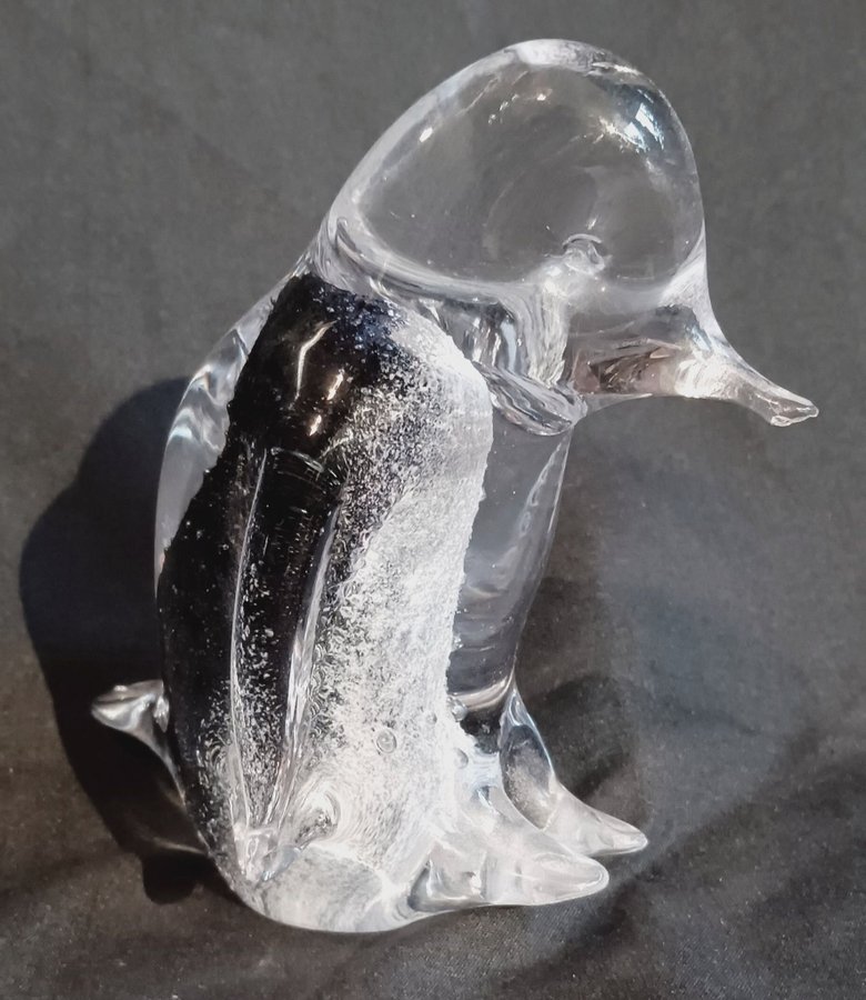 Fin pingvin glasfigur! Handblåst glasbruk