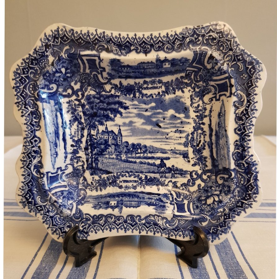 Antikt " Svenska Slott " Rörstrand Serveringsfat På Fot Kobolt 24 × 21 × 45 Cm