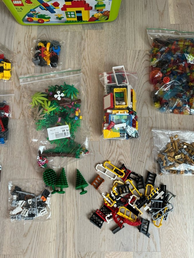 Lego Blandat allt möjligt i låda