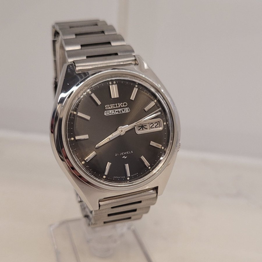 Servad vintage SEIKO Actus automatic- 38mm