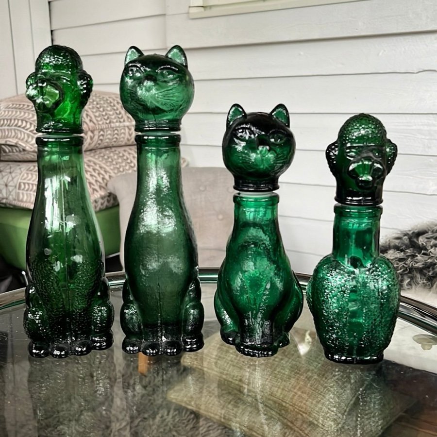 4 st EMPOLI grönt glas karaff flaska pudel katt hund Vetreria Etruska?
