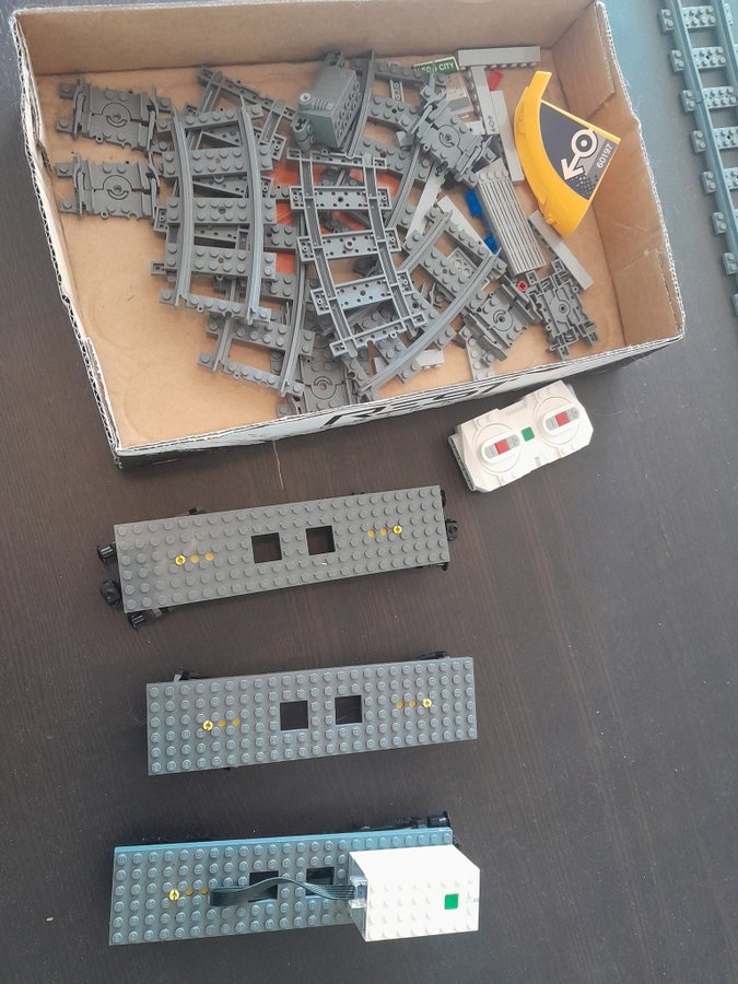 Lego tåg tågbana rälls spår vagnar blandat