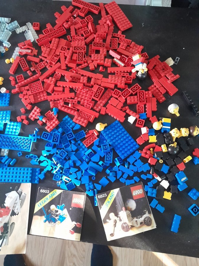 Lego blandat äldre och nyare