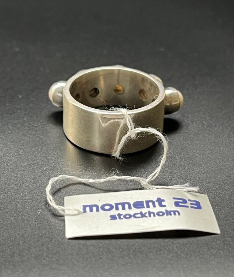 MOMENT23 SILVER RING M PÄRLOR STL 185 MM NY