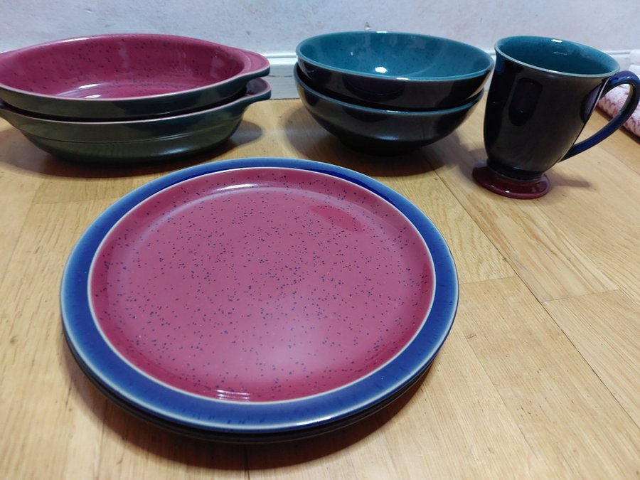 Denby "Harlequin" Kopp + 2 tallrikar + 2 skålar + 2 serveringsskålar