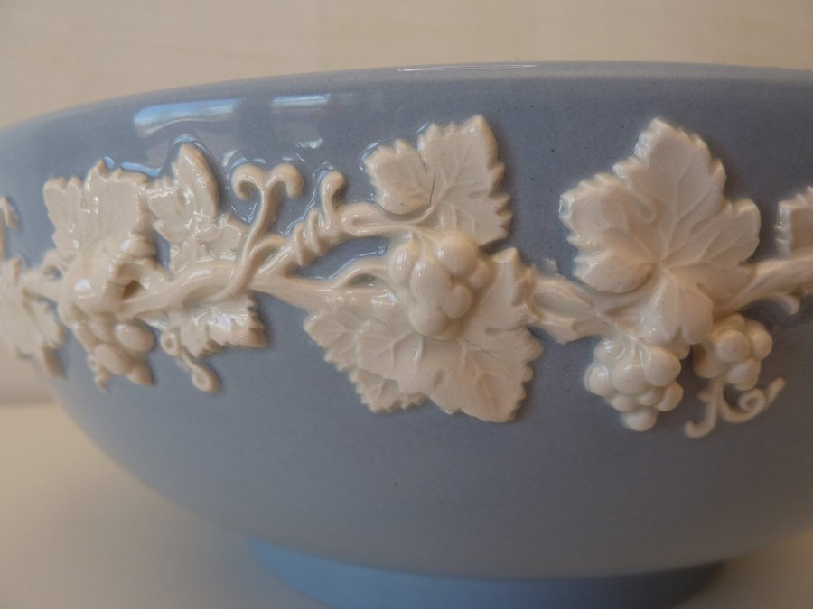 WEDGWOOD ENGLAND - Of Etruia  Barlaston Queensware Bowl - Serveringsskål