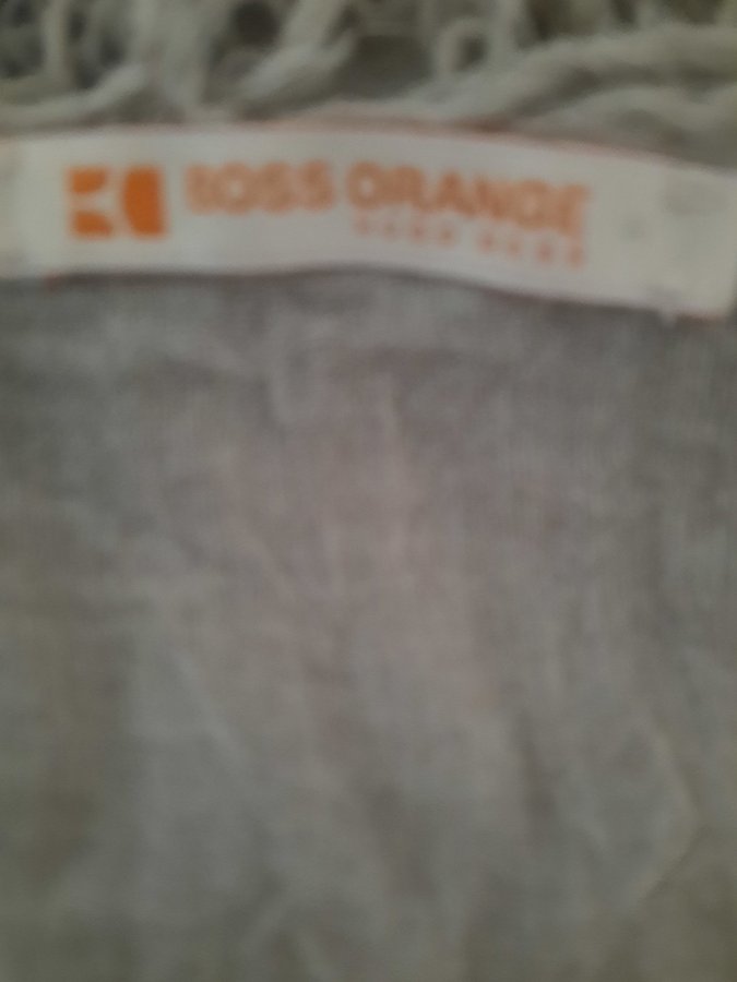 Boss Orange Hugo Boss grå sjal i nyskick 120x120 cm