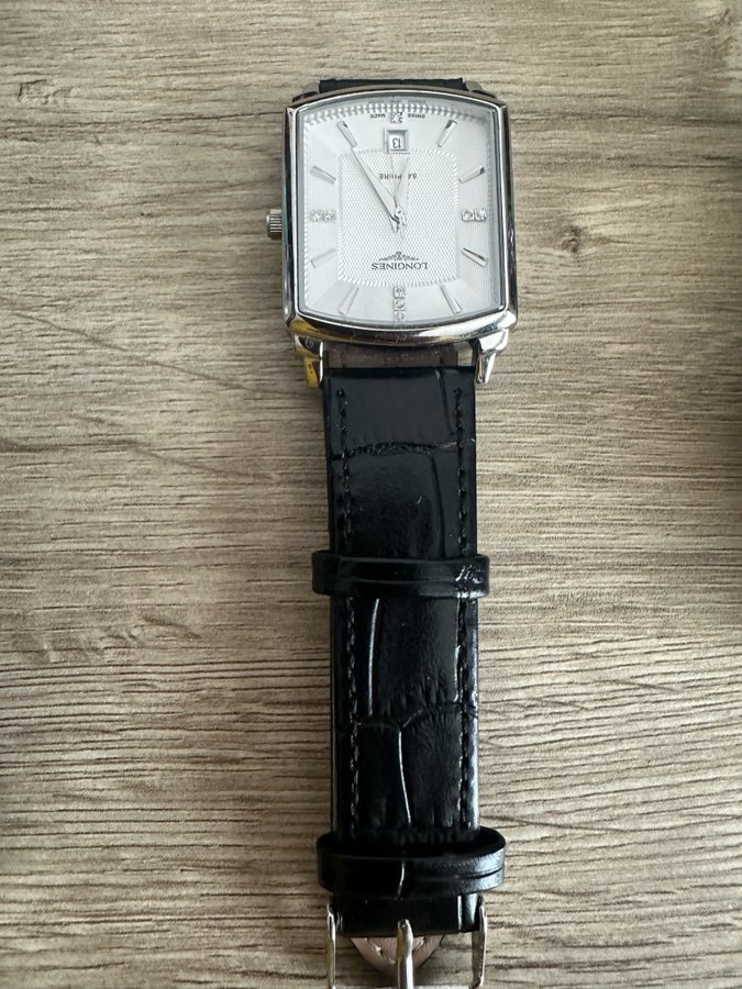 Longines - Elegant Klocka med Svart Läderarmband