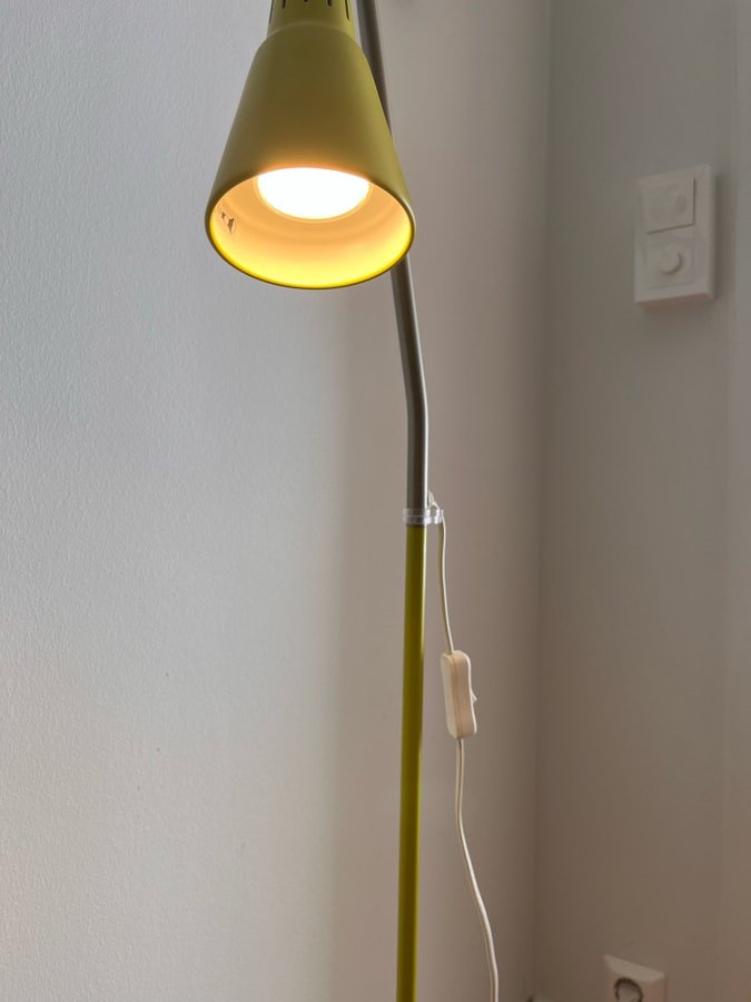 IKEA vintage lampa RÖNNINGE design Marianne Knut Högberg limegrön med glödlampa