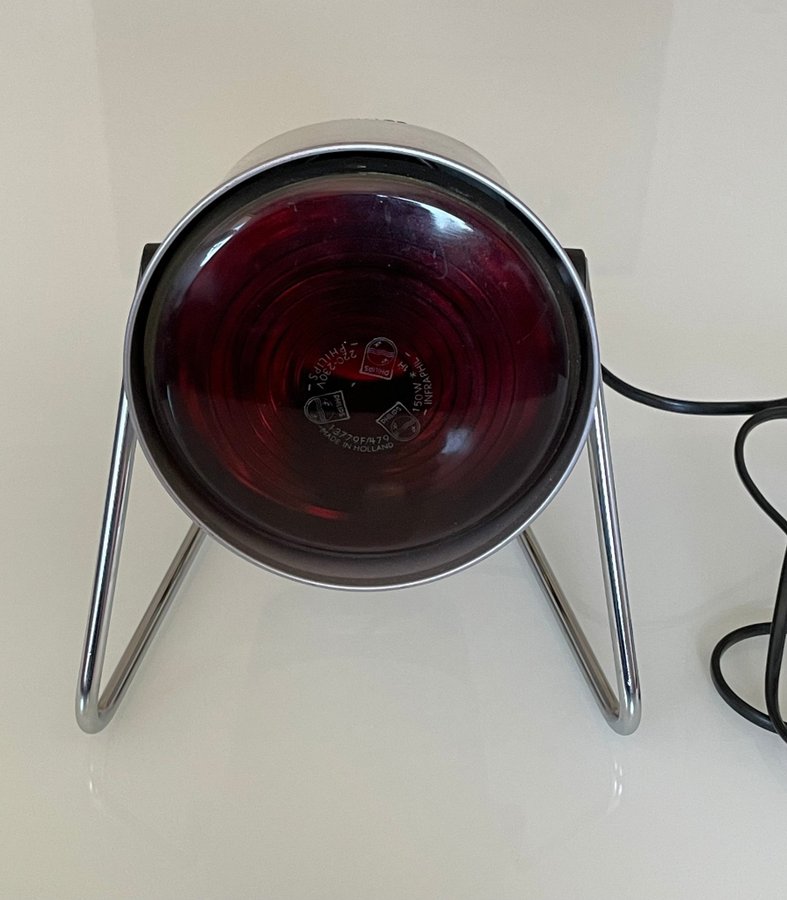 Infraröd lampa Philips HP 3608 design av Charlotte Perriand 1970-1972 Holland