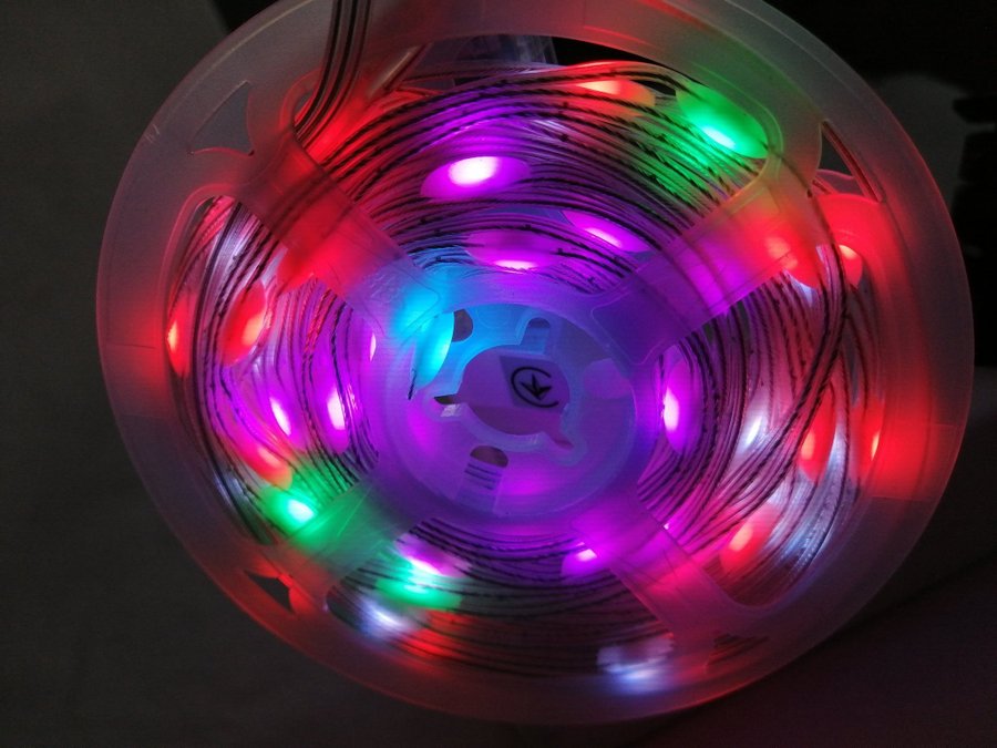 Smart LED ljusslinga: Flerfärgad 5m/50 lampor med USB-kontakt IP65