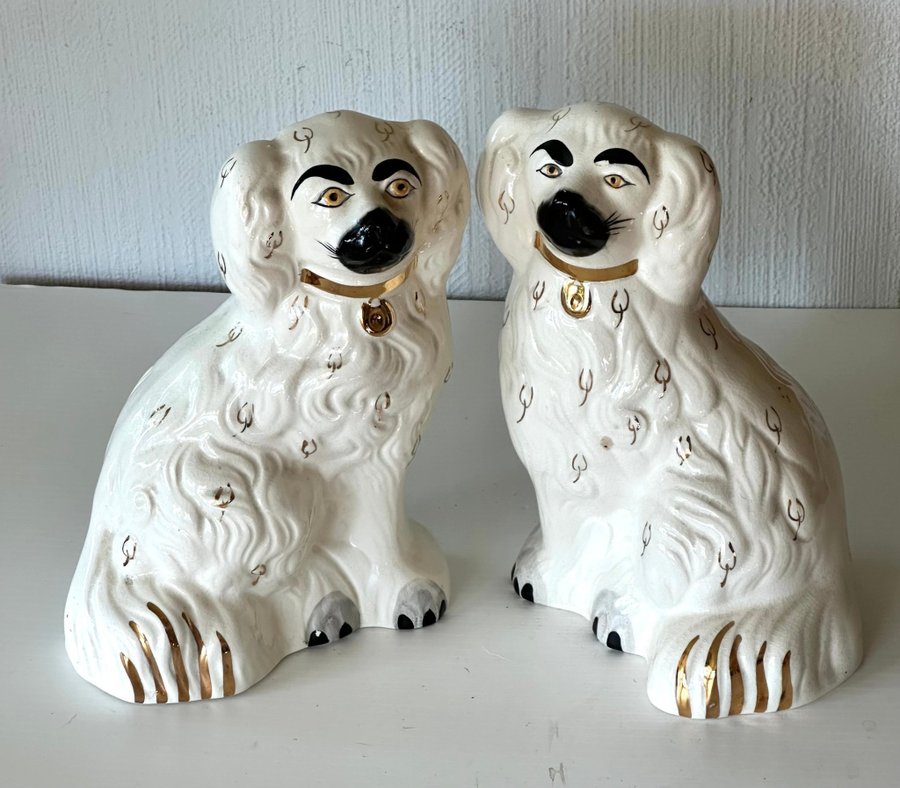 FIGURIN HUND PAR PORSLIN 1950-TAL BESWICK ENGLAND INREDNINGSDETALJ KURIOSA