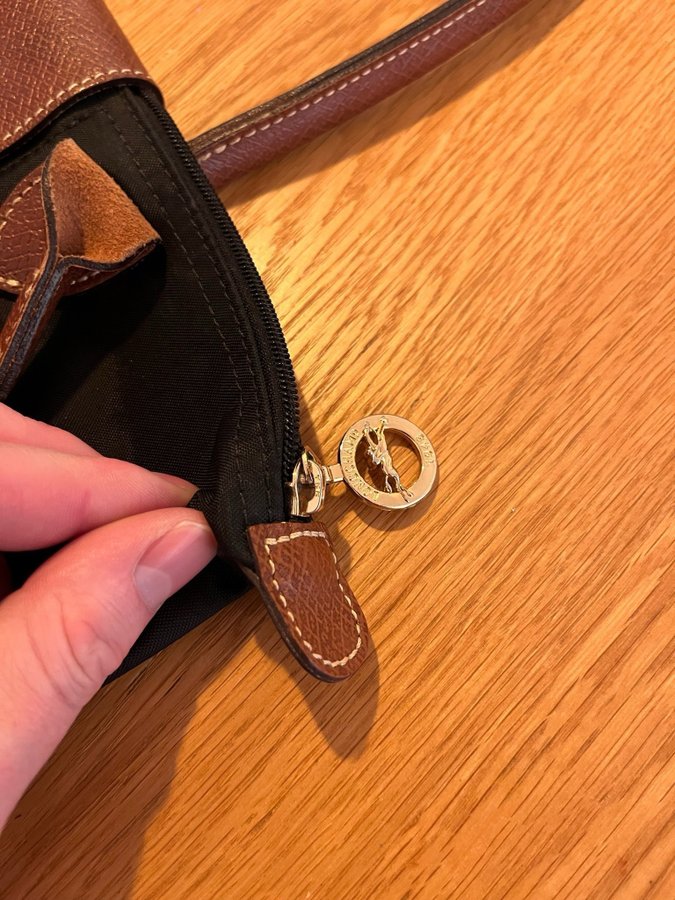 Longchamp väska utrop 1KR