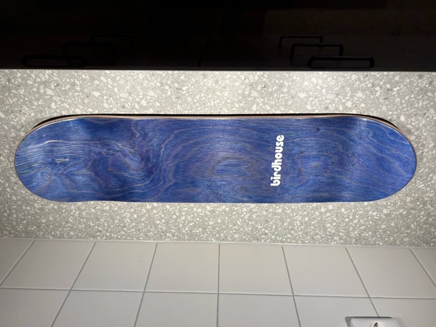 Signerad Tony Hawk Birdhouse Skateboard