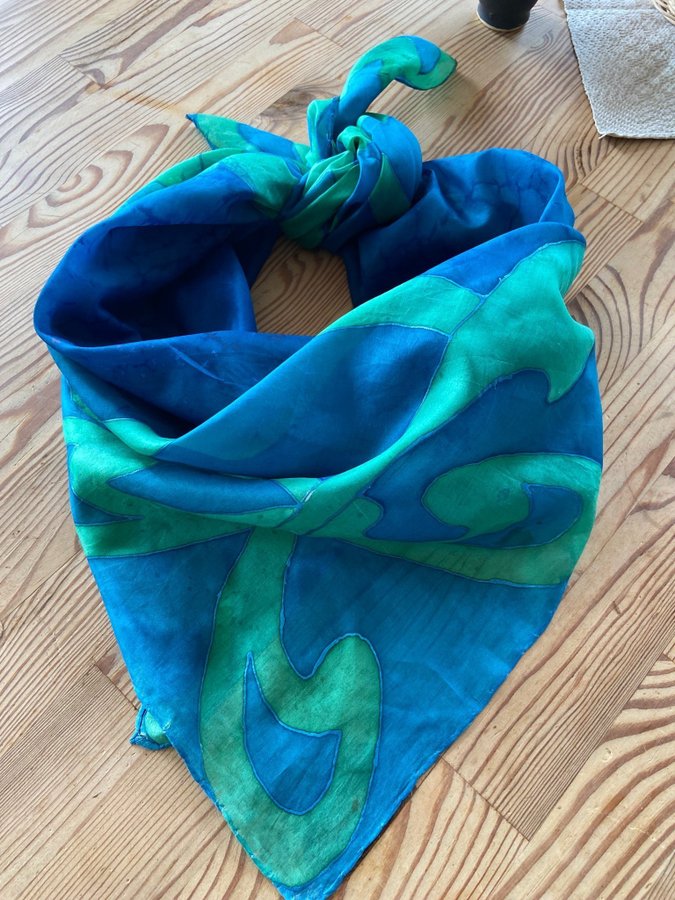 Sjal i siden/ scarf i siden/ sidensjal
