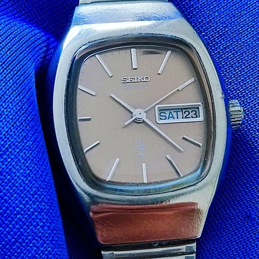 Seiko Quartz king 1976 vintage rare JP/EN calendar