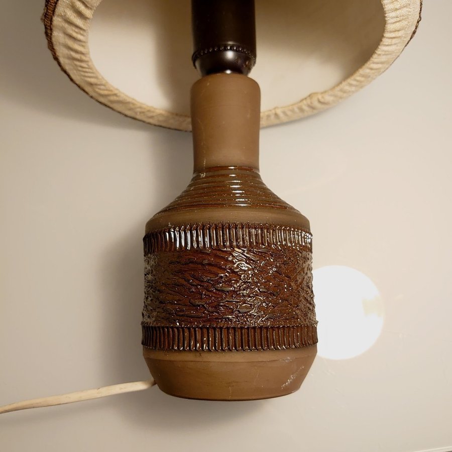 Retro Vintage Vacker Bord Lampa Nila Keramik fungerande skick !