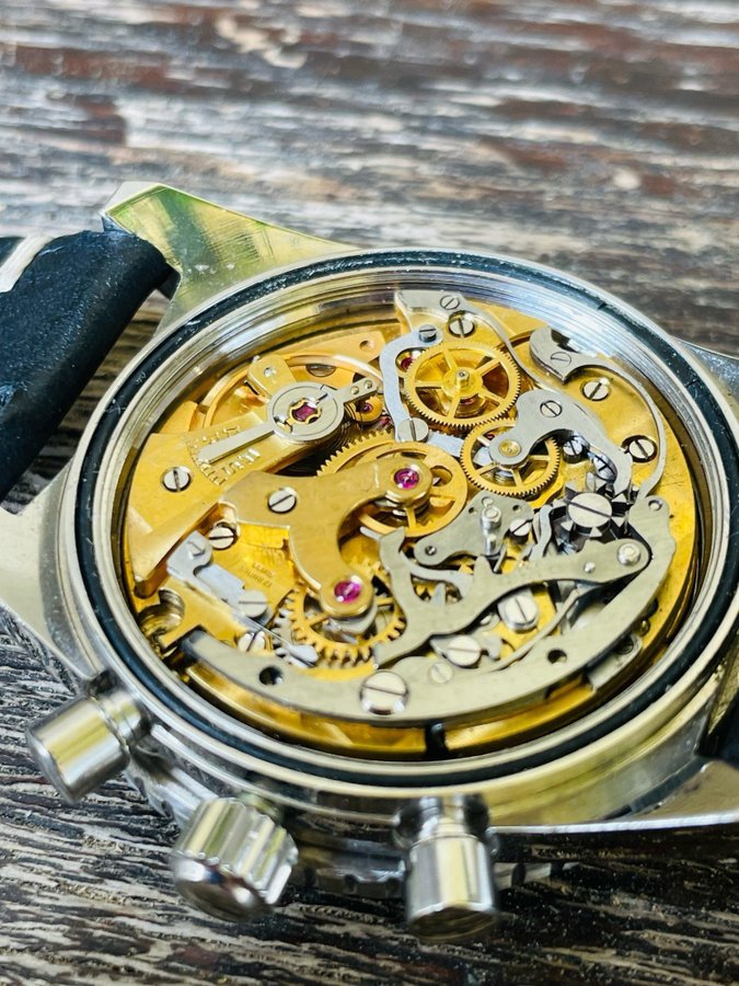 Onsa Chronograph - Venus 175 movement