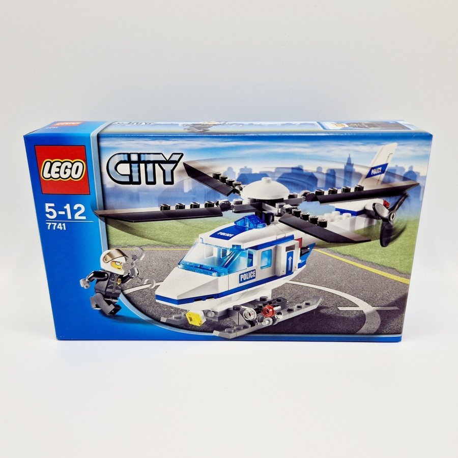 LEGO 7741 - City - Police Helicopter - Oöppnad