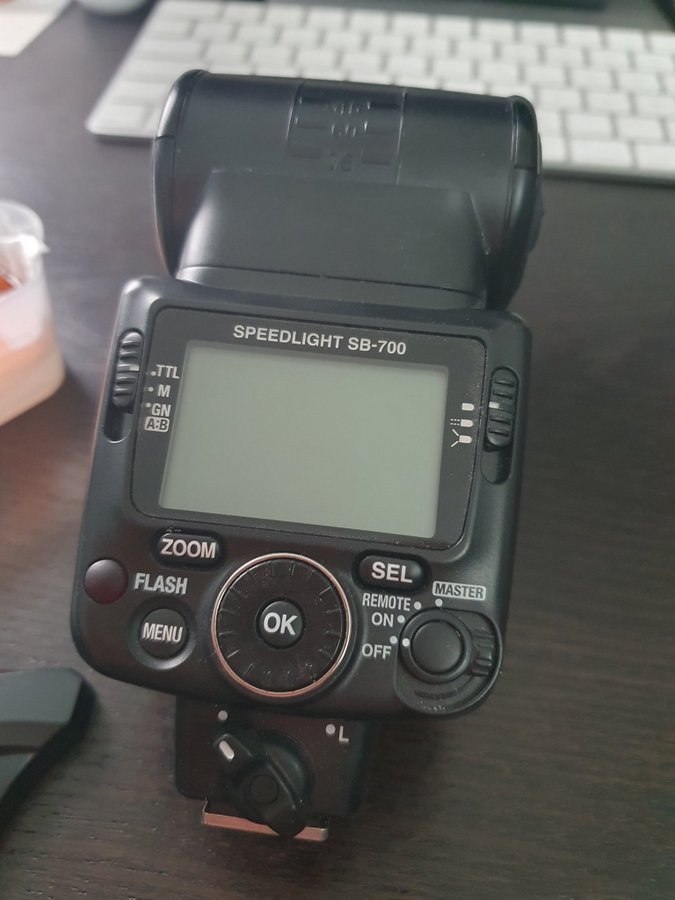 Nikon SB-700 Speedlight