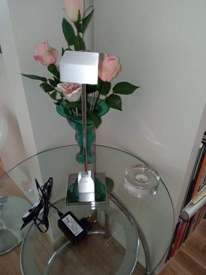 Elegant bords/nattduksbordslampa