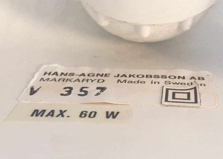 Hans-Agne Jakobsson 2 st Vägglampor 60-70tal V-357 Design icon Rare!