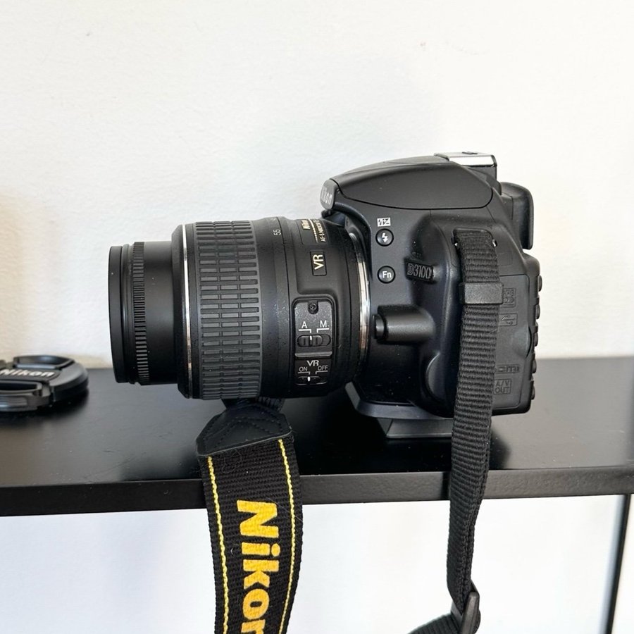 Systemkamera Kamera Foto Nikon D3100 + Objektiv med objektiv och väska