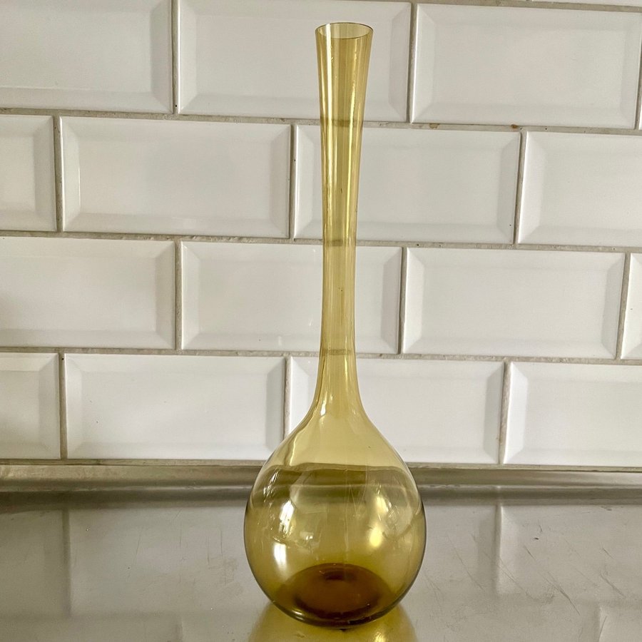 ARTHUR PERCY BULBVAS GULLASKRUF GLASBRUK GULD BÄRNSTENSFÄRGAD RETRO VINTAGE