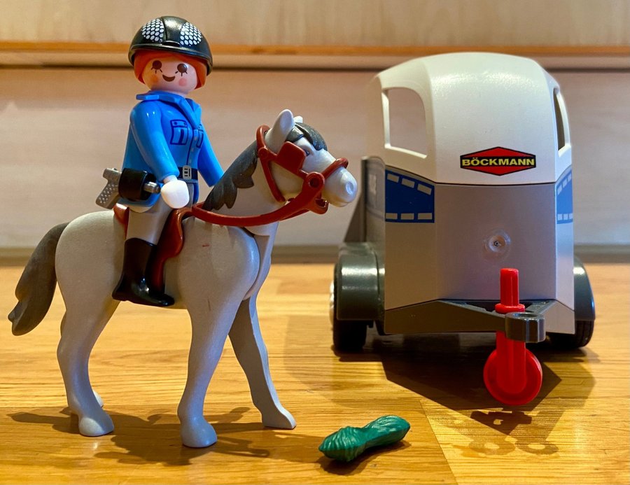 Playmobil Polis med häst och hästtransport