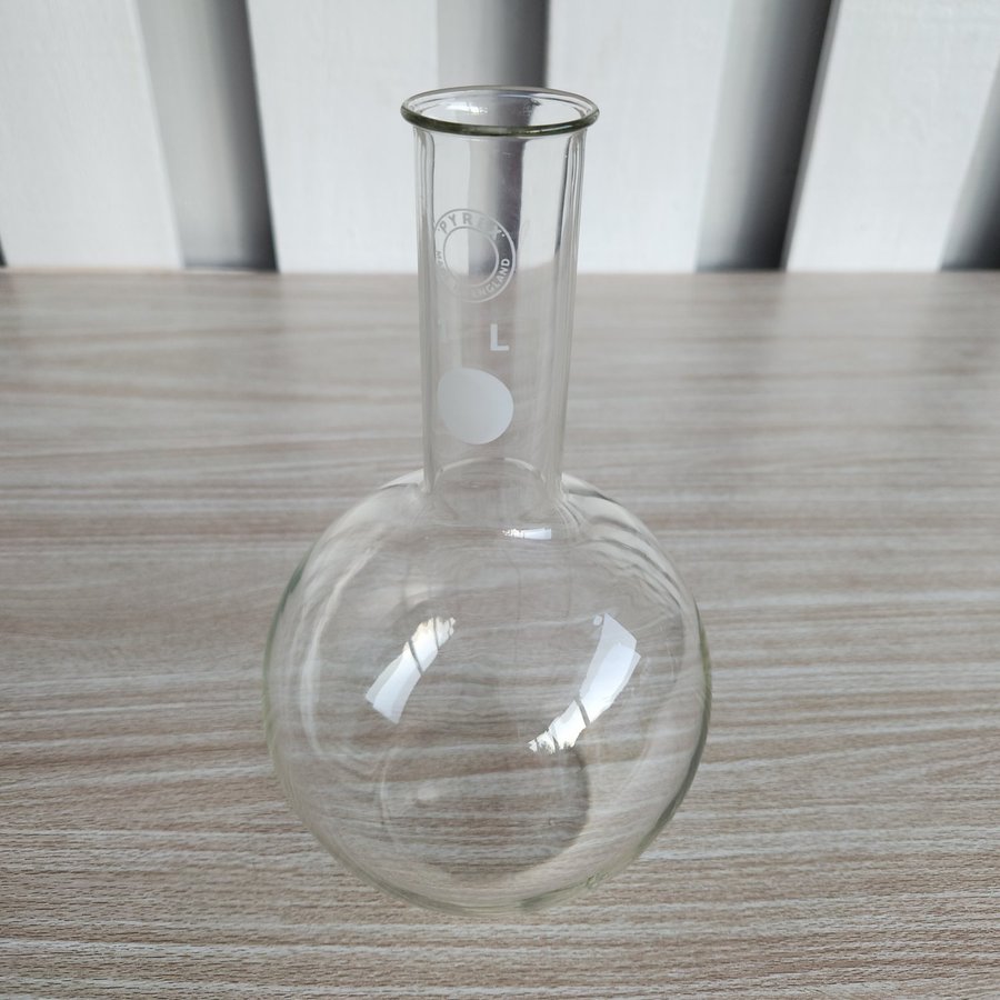 1 L PYREX Glass Flask Made In England