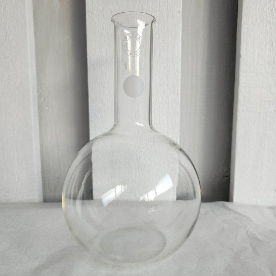 1 L PYREX Glass Flask Made In England