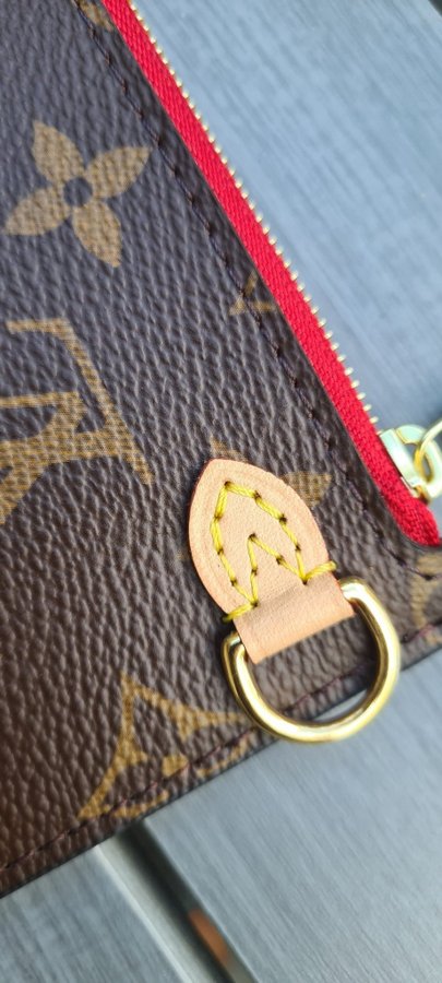 Louis vuitton Neverfull Monogram MM clutch