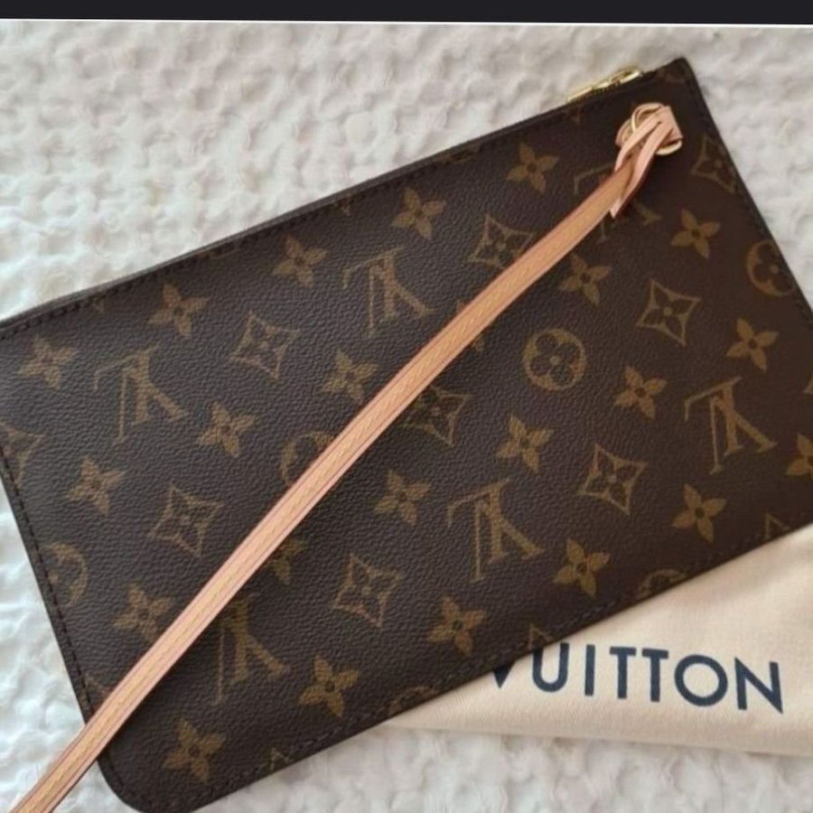 Louis vuitton Neverfull Monogram MM clutch