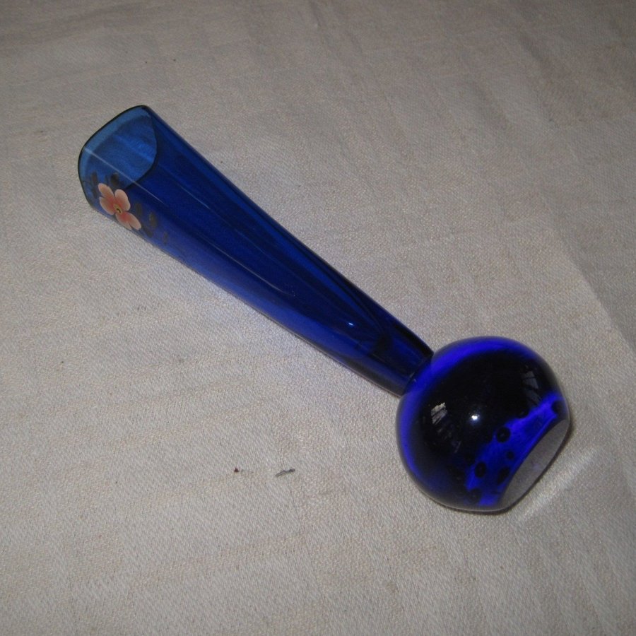 ORKIDEVAS i blått glas från EDA Glasbruk kulvas vas glasvas **Antik Retro